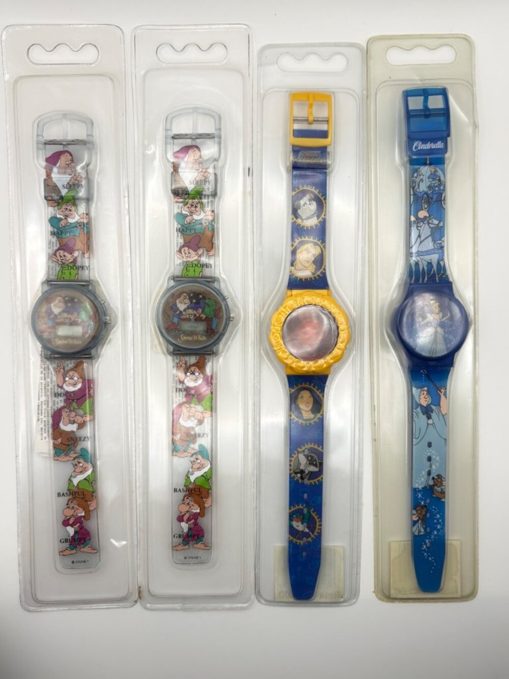 Vintage Disney Hologram Watches Lot of 4 Snow White Pocahontas Cinderella NIP